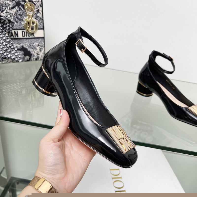 ch**an D*or high heels